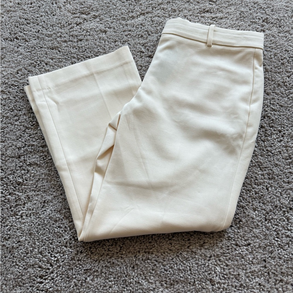 Cream Ann Taylor Dress Pants, size 6p (NWT!) ✨